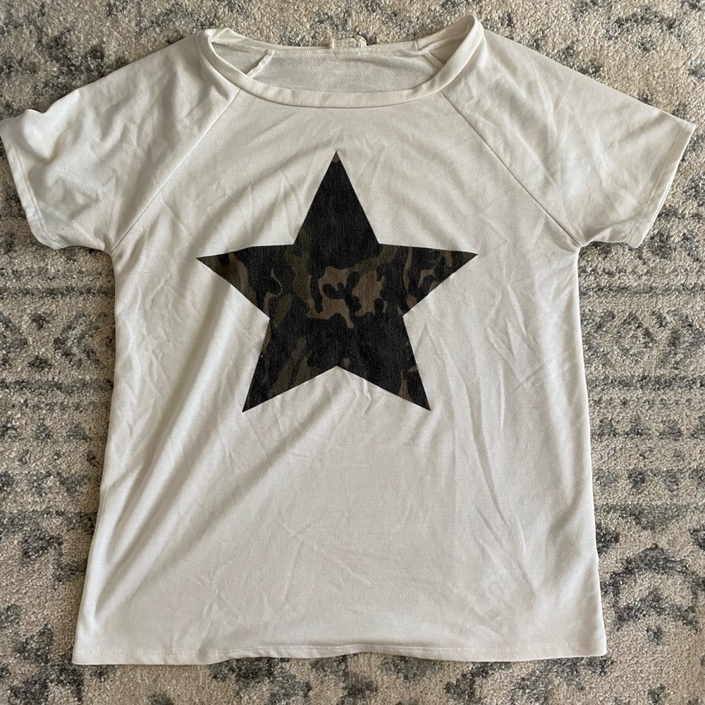 Womens camo star top